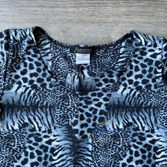 Julia Divina Leopard  Short Sleeve Stretchy Dress - Picture 5 of 12